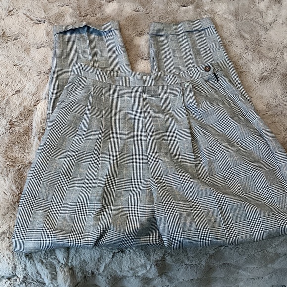 Pants - Picture 8 of 9